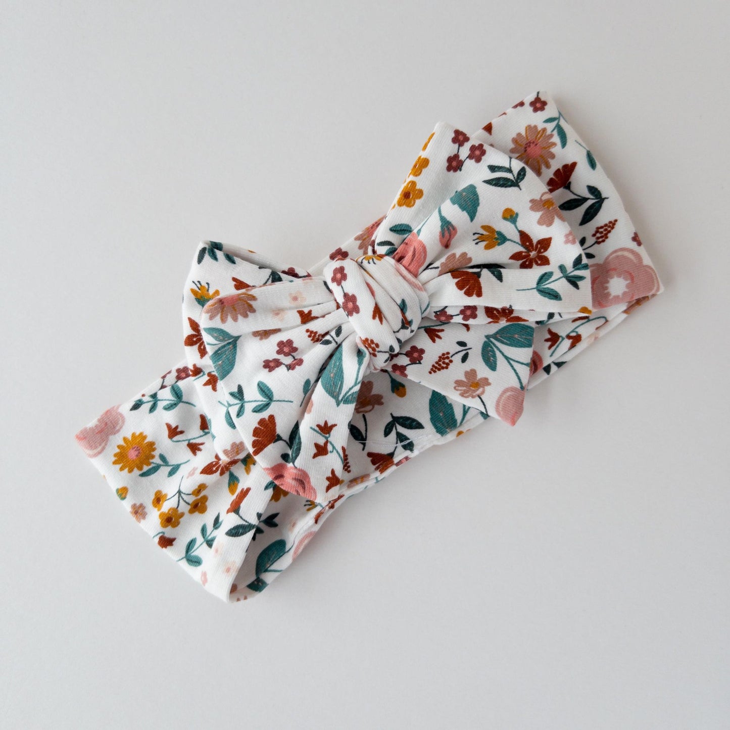 Organic Topknot | FLORAL