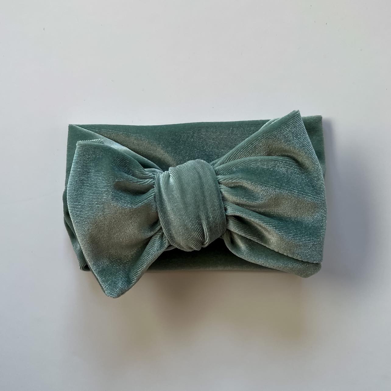 VELVET OVERSIZED TOPKNOT | GREEN