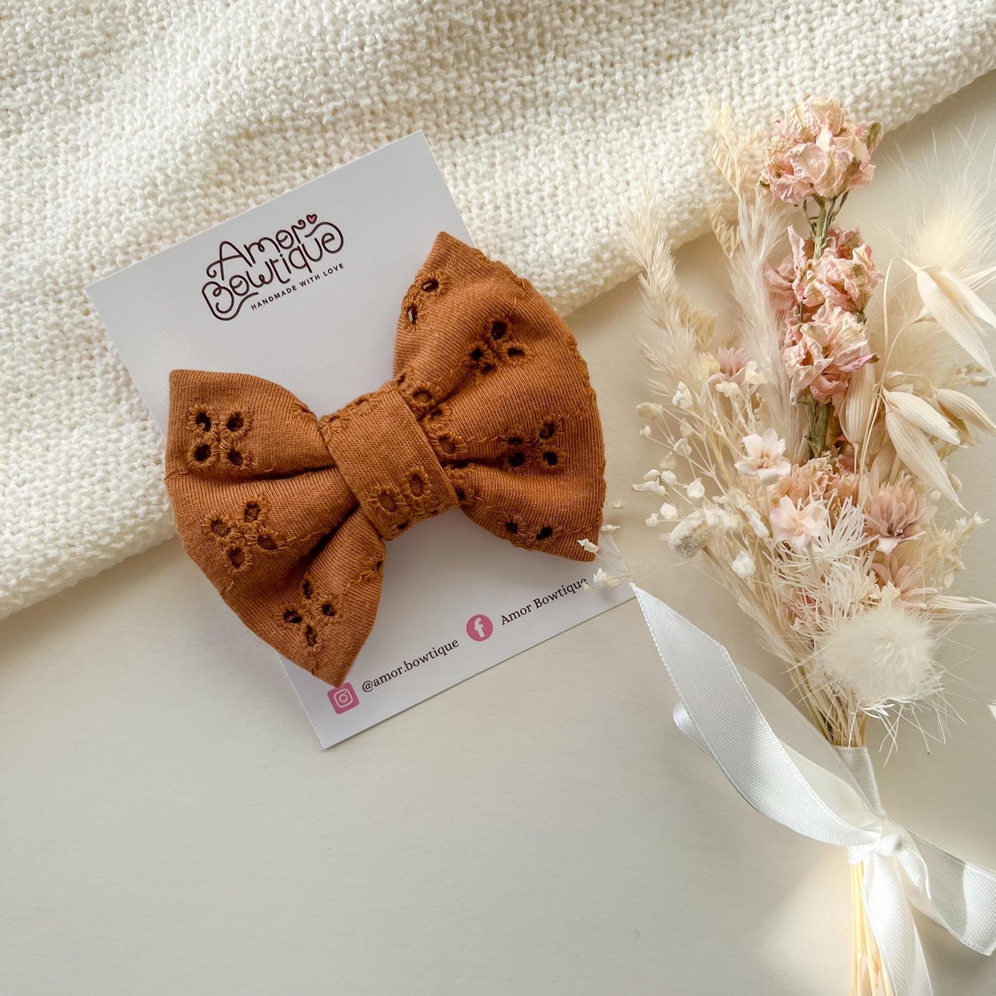 Pinch Bow | BROWN BRODERIE
