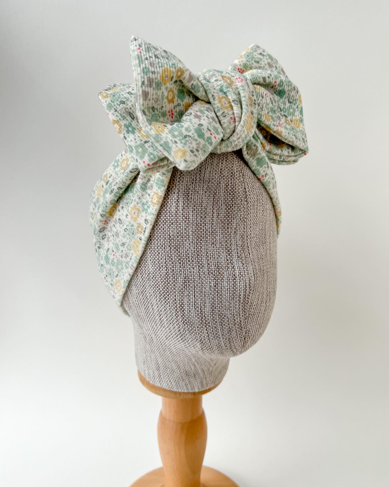 CHUNKY TOPKNOT | GREEN FLORAL