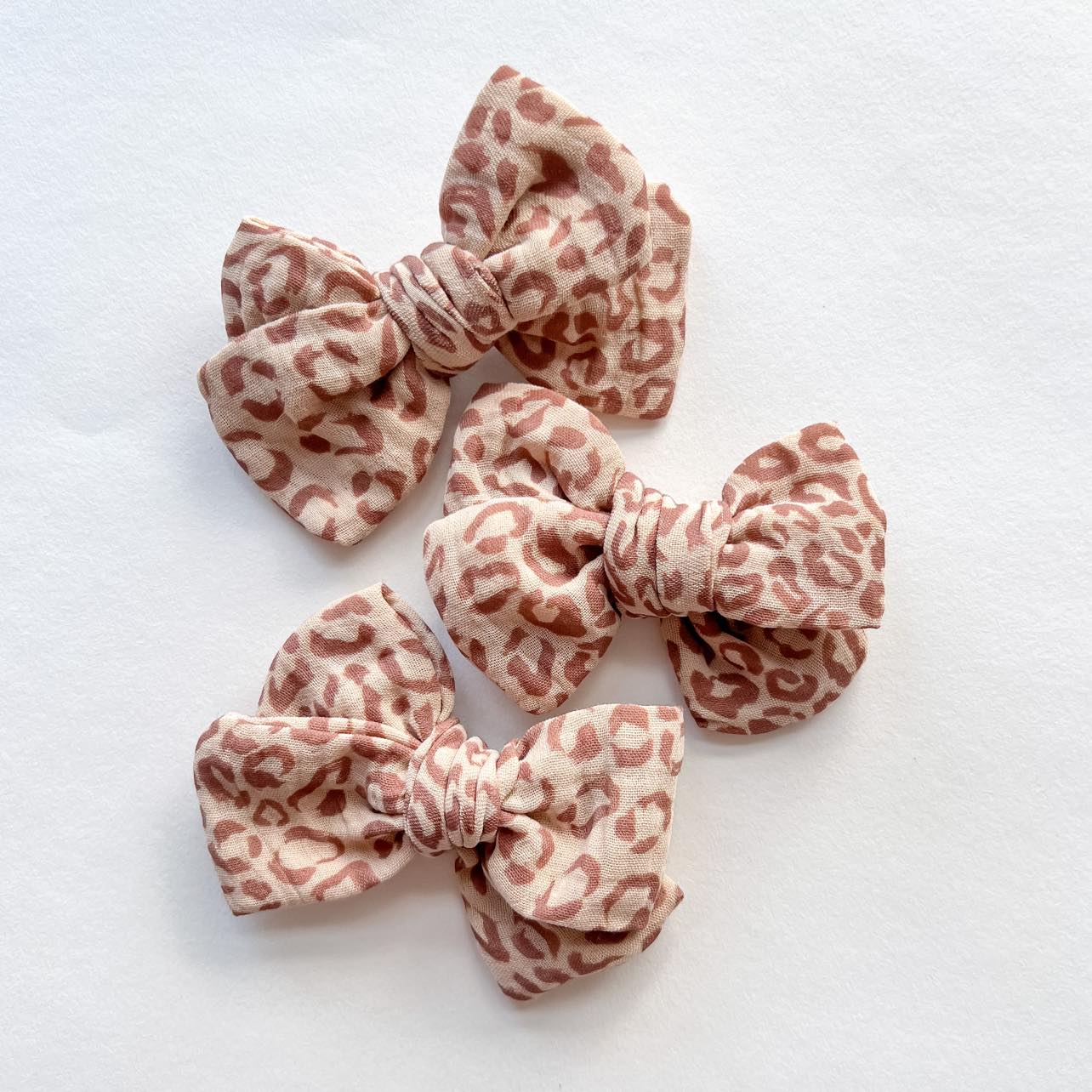 GAUZE BOW | NUDE LEOPARD