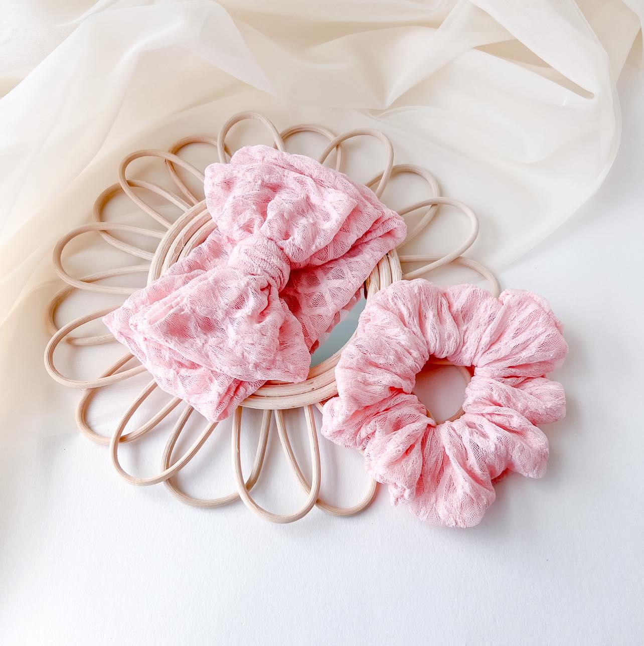 Oversized Topknot | Light Pink Lace