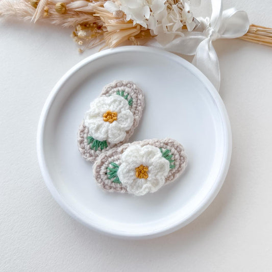 CROCHET CLIPS| Cream Daisy