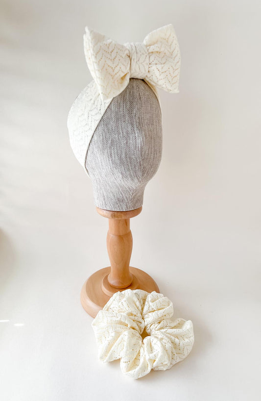 Oversized Topknot | White Lace